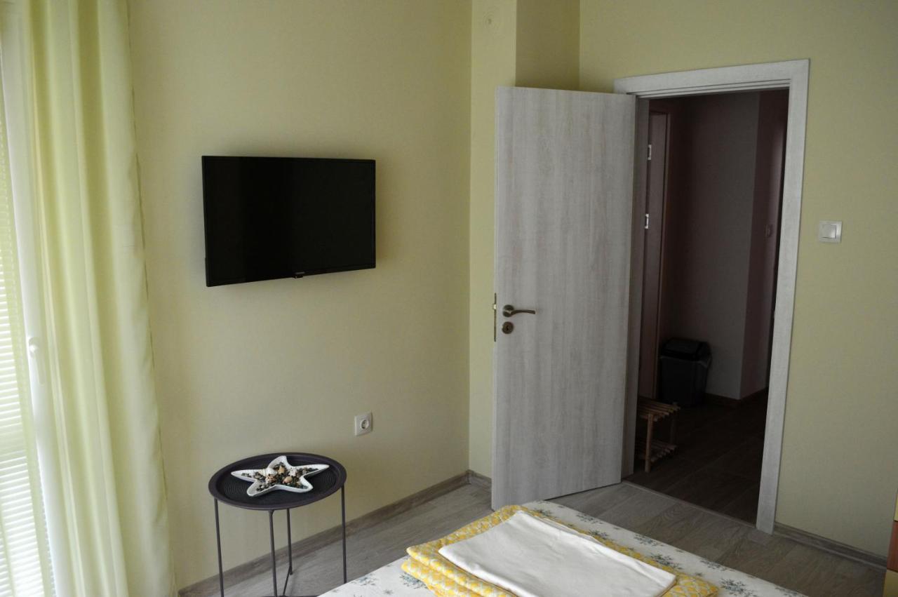 Yanis Hotel Chernomorets Exterior photo
