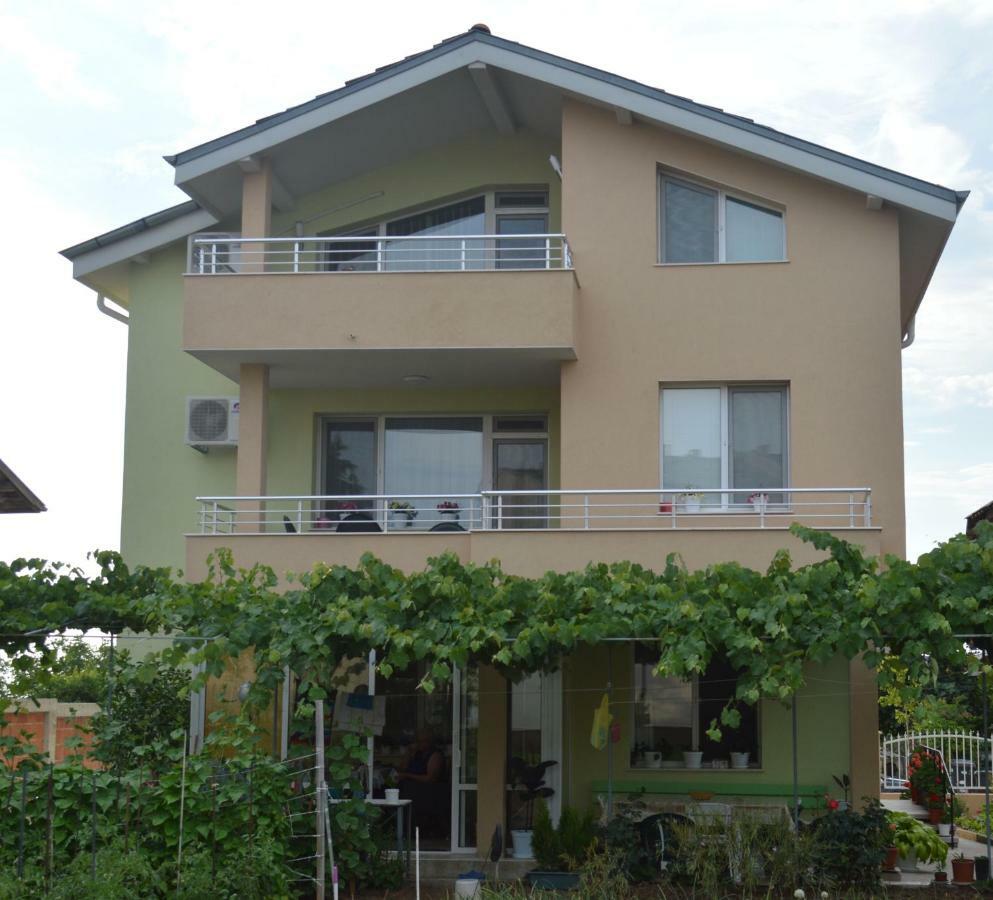 Yanis Hotel Chernomorets Exterior photo